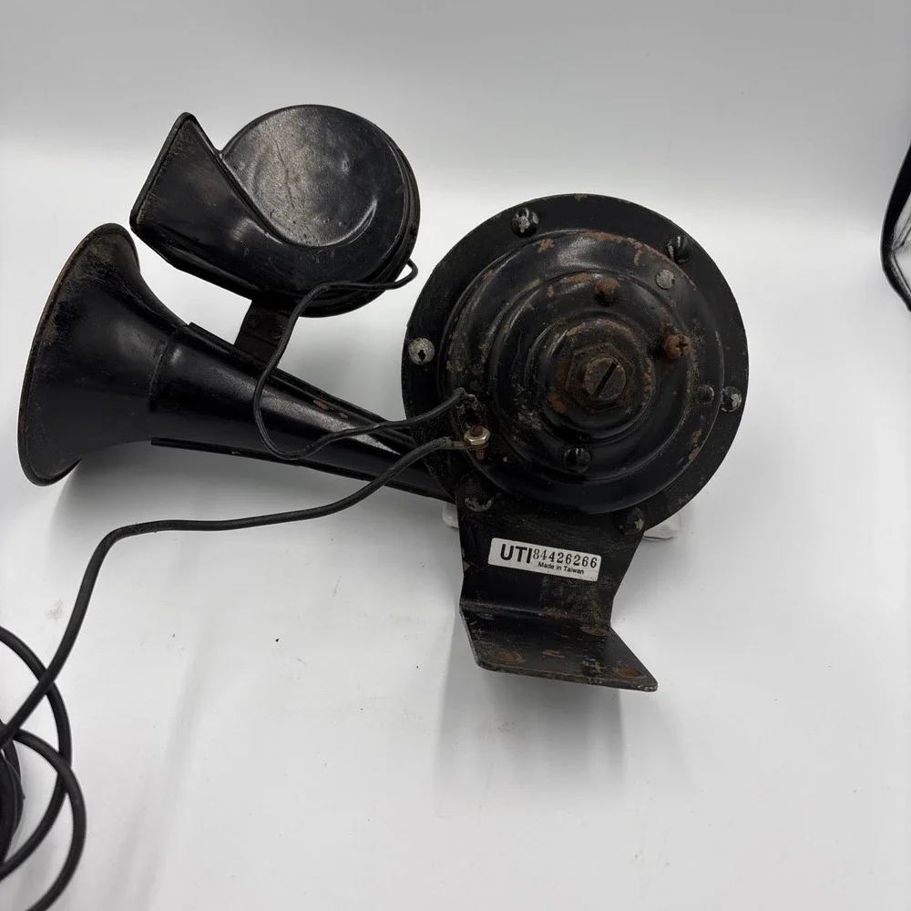 Vintage 2‎ Tone Car or Truck Horn,Untested Decor,Ratrod Black